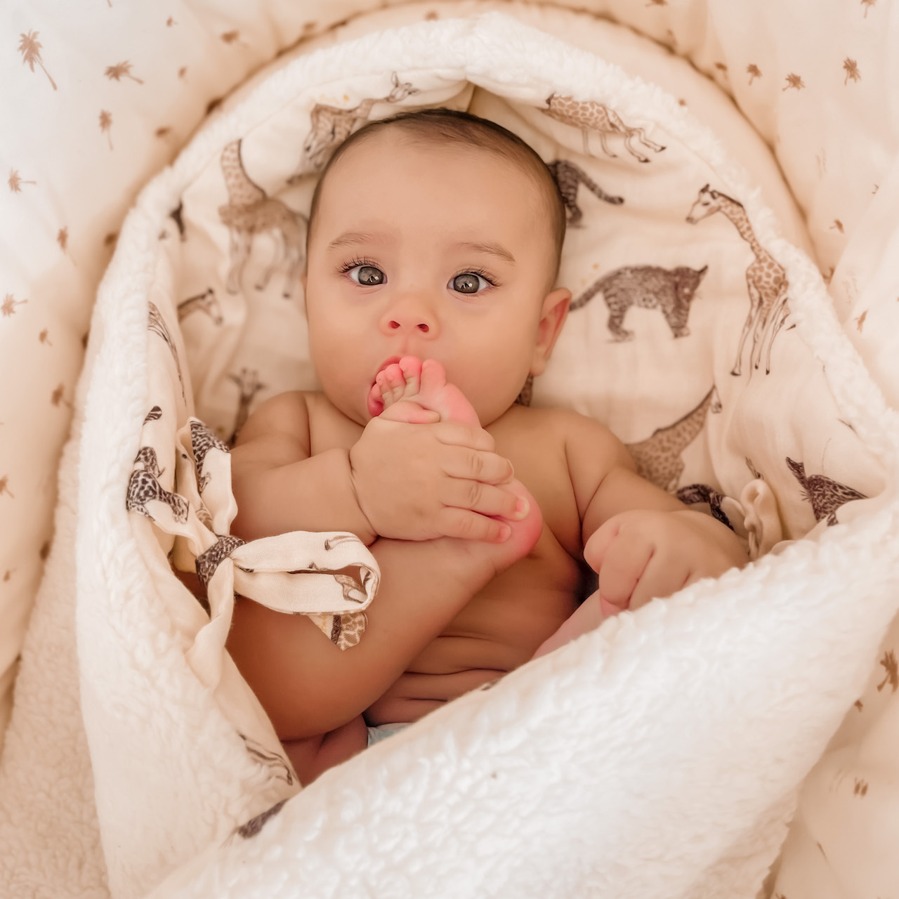 Babete impermeável de manga comprida para bebés e crianças - Temu Portugal